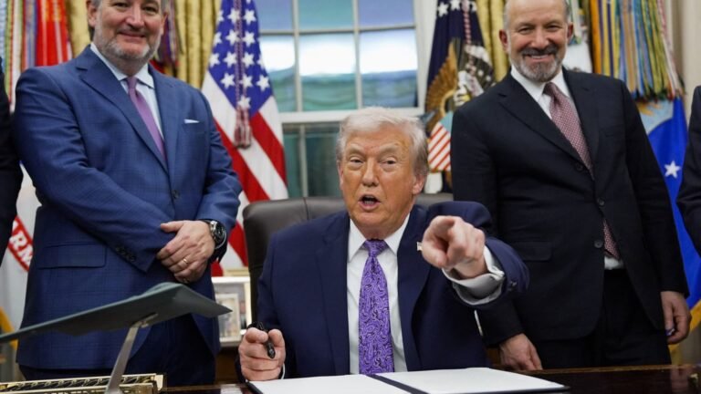 108240992 17654969442025 12 11t234501z 1287636350 rc2neia7vqwp rtrmadp 0 usa trump.jpeg