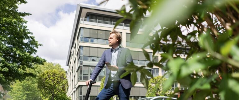 Data and AI for sustainability Capgemini sustainability monitor and report e1644234403109.jpg