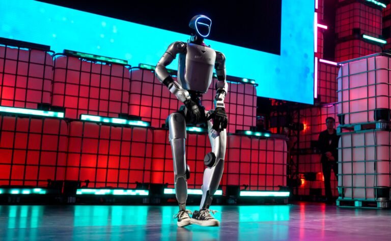 2026 02 01t000000z 1652791066 mt1nurpho000flqake rtrmadp 3 web summitqatar opening day scaled.jpg