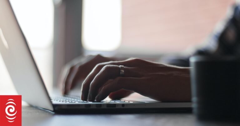 4lud5jl copyright image 289988.jpeg